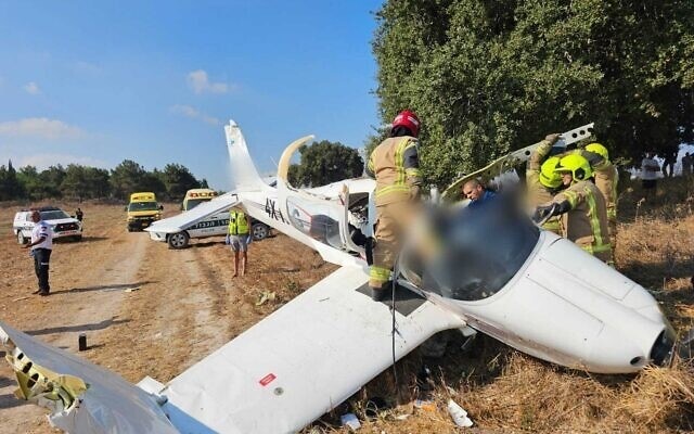 肯尼亞一輕型飛機墜毀致三人死亡