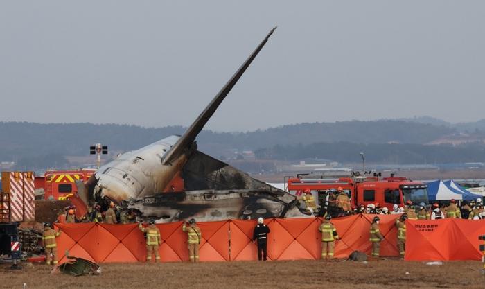 韓客機(jī)碰撞爆炸事故